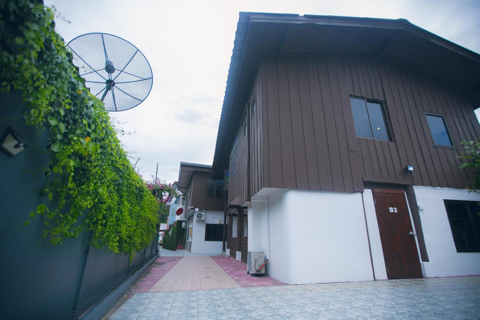 Agga Cnx Hostel Chiang Mai Exterior photo